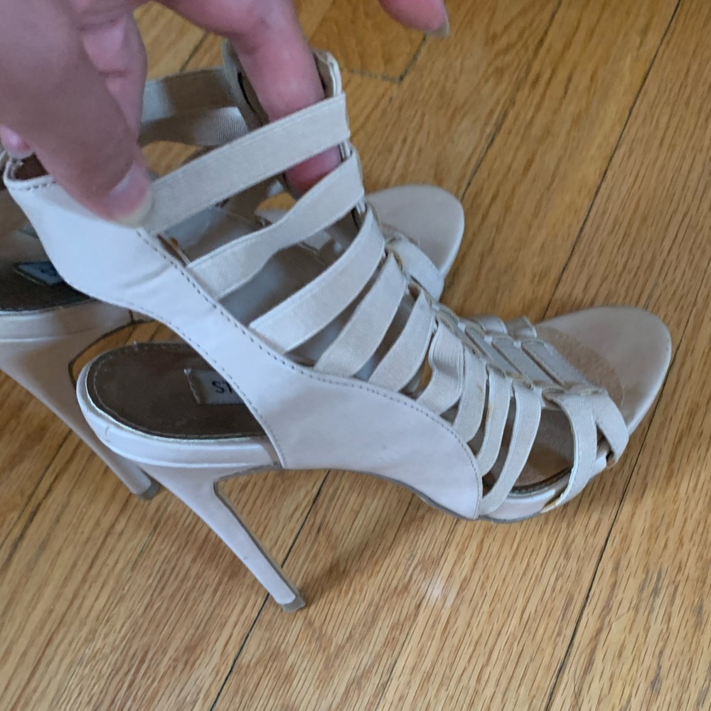 Steve Madden sandal heel cream very comfortable!